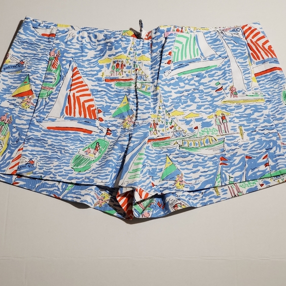 Get Nauti Lilly pulitzer Shorts - Picture 1 of 8